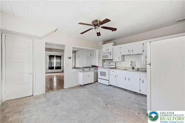 77 Avenue A, Palmerton Boro, PA 18071