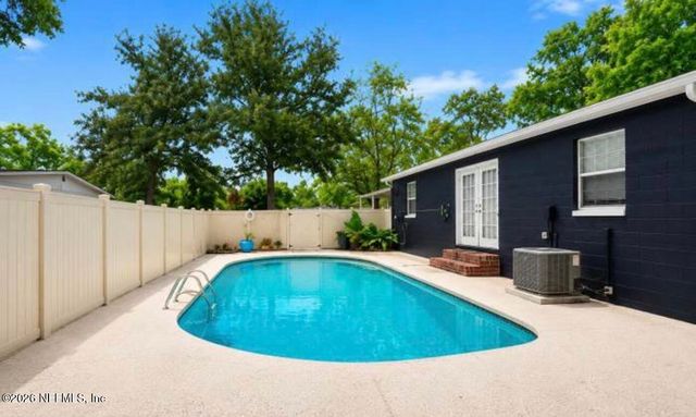 6419 N BALLEJO Court N, Jacksonville, FL 32210