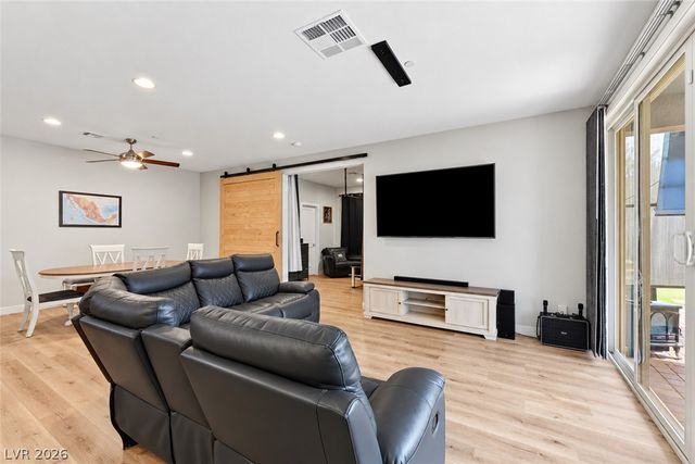 31 Cresta Villa Court, Henderson, NV 89011