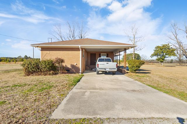 3923 Fair Bluff Hwy., Green Sea, SC 29545