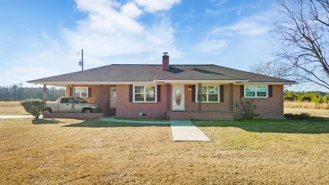 3923 Fair Bluff Hwy., Green Sea, SC 29545