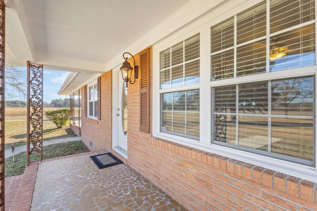 3923 Fair Bluff Hwy., Green Sea, SC 29545