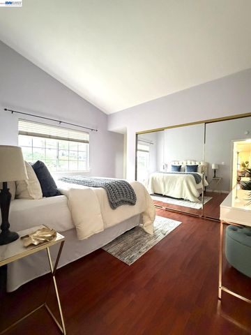 11651 Rolling Hills Pl, Dublin, CA 94568