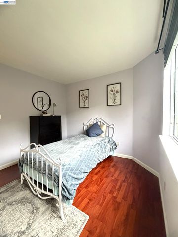 11651 Rolling Hills Pl, Dublin, CA 94568