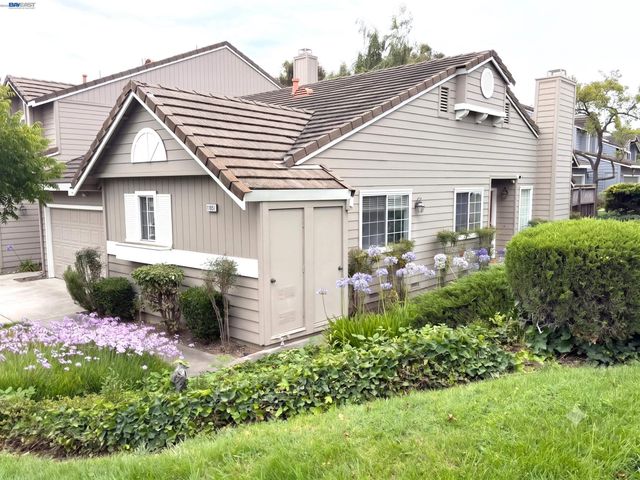 11651 Rolling Hills Pl, Dublin, CA 94568