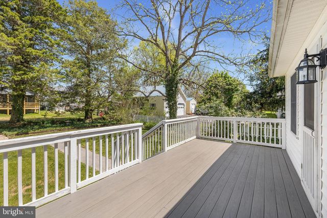 394 W KING ST, Strasburg, VA 22657