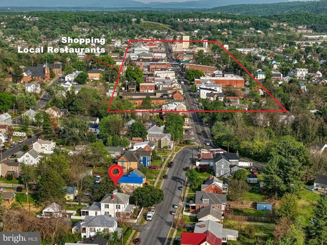 394 W KING ST, Strasburg, VA 22657