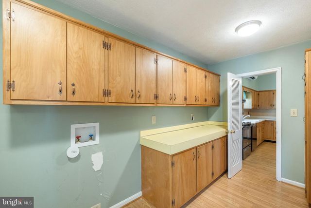 394 W KING ST, Strasburg, VA 22657