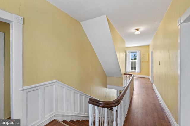 394 W KING ST, Strasburg, VA 22657