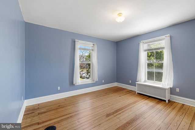 394 W KING ST, Strasburg, VA 22657