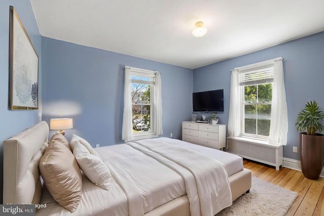394 W KING ST, Strasburg, VA 22657
