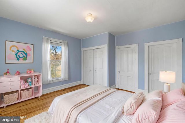 394 W KING ST, Strasburg, VA 22657