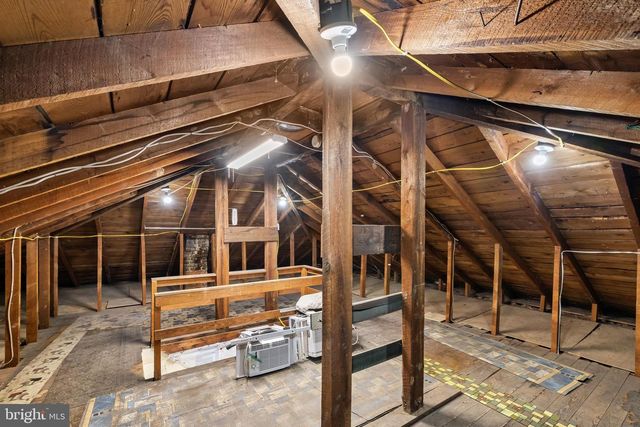 394 W KING ST, Strasburg, VA 22657