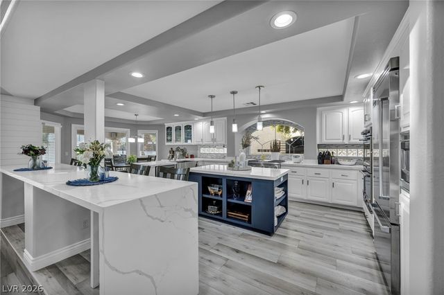 11205 Pentland Downs Street, Las Vegas, NV 89141