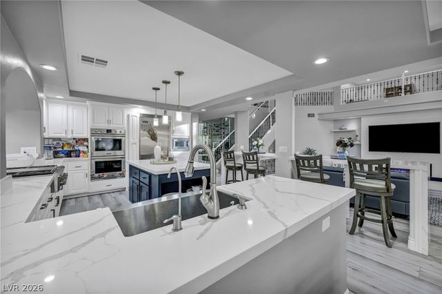 11205 Pentland Downs Street, Las Vegas, NV 89141