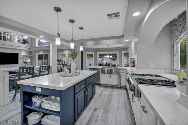 11205 Pentland Downs Street, Las Vegas, NV 89141