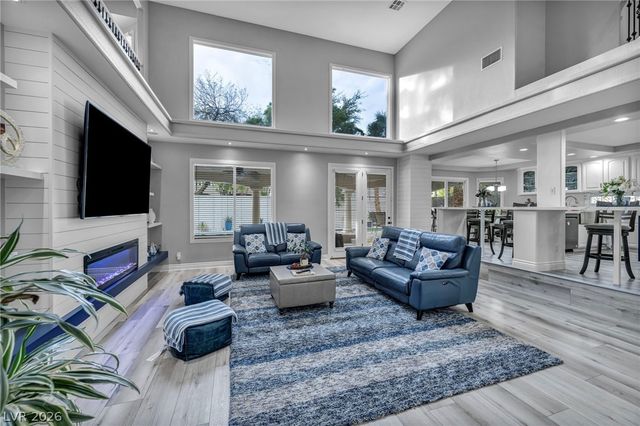 11205 Pentland Downs Street, Las Vegas, NV 89141