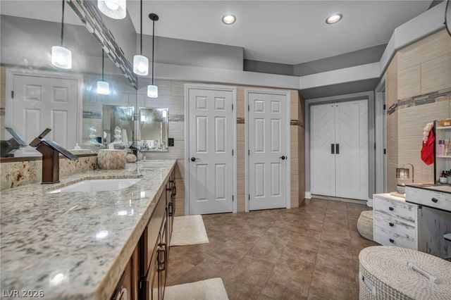 11205 Pentland Downs Street, Las Vegas, NV 89141