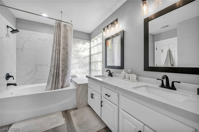 11205 Pentland Downs Street, Las Vegas, NV 89141