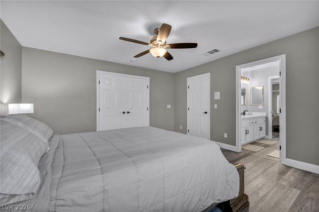 11205 Pentland Downs Street, Las Vegas, NV 89141