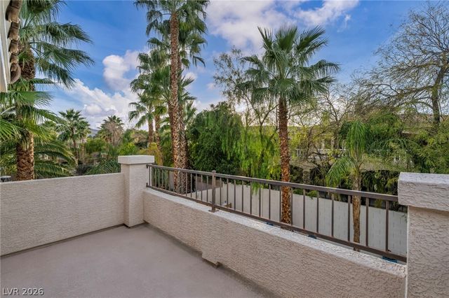 11205 Pentland Downs Street, Las Vegas, NV 89141