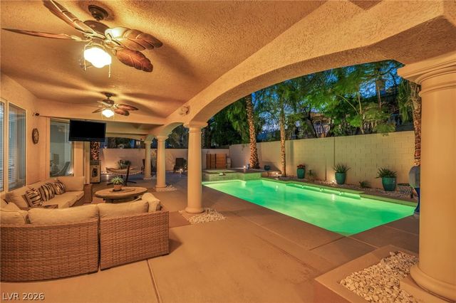 11205 Pentland Downs Street, Las Vegas, NV 89141