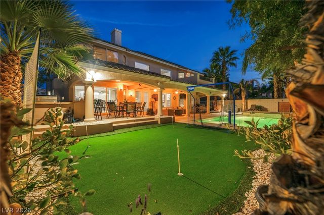 11205 Pentland Downs Street, Las Vegas, NV 89141