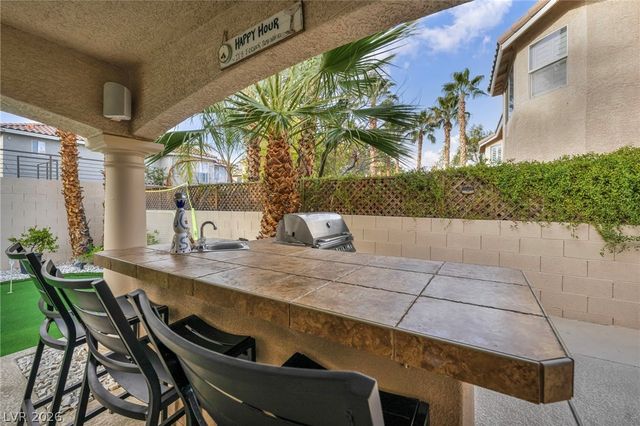 11205 Pentland Downs Street, Las Vegas, NV 89141