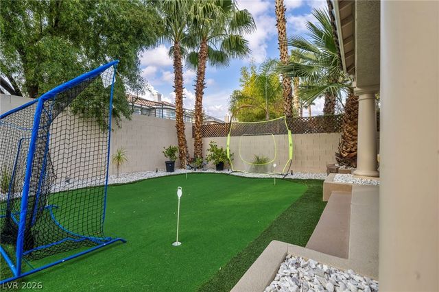 11205 Pentland Downs Street, Las Vegas, NV 89141