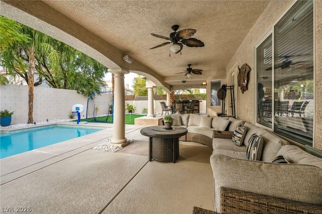 11205 Pentland Downs Street, Las Vegas, NV 89141