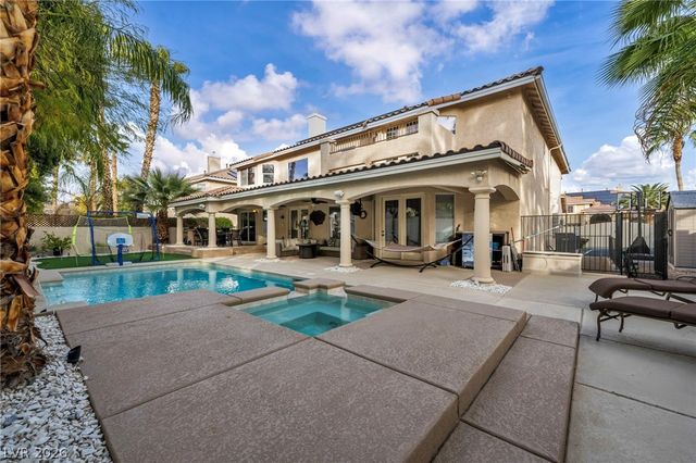 11205 Pentland Downs Street, Las Vegas, NV 89141