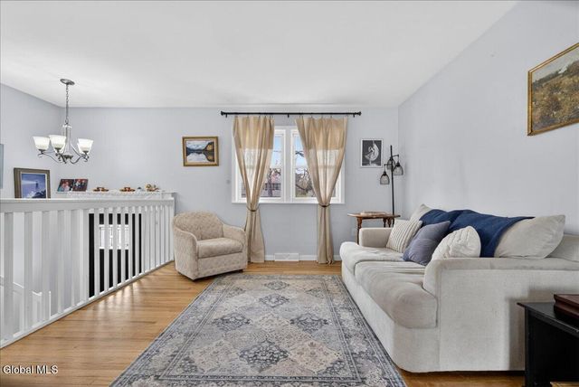 20 Wampum Drive, Saratoga Springs, NY 12866