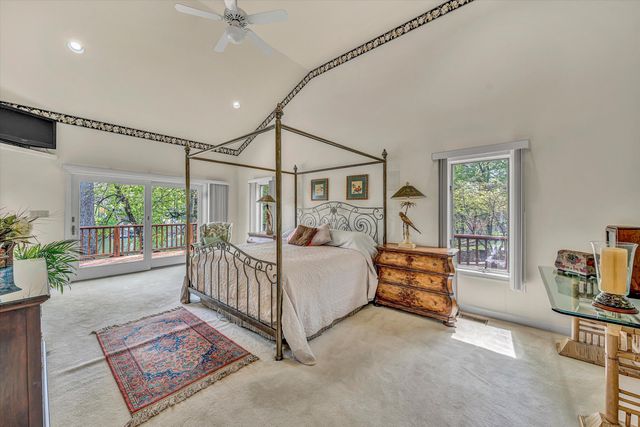 620 Winding Waters DR, Moneta, VA 24121