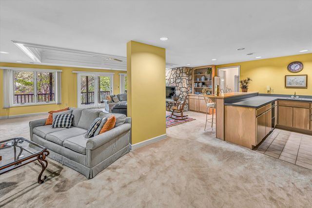 620 Winding Waters DR, Moneta, VA 24121