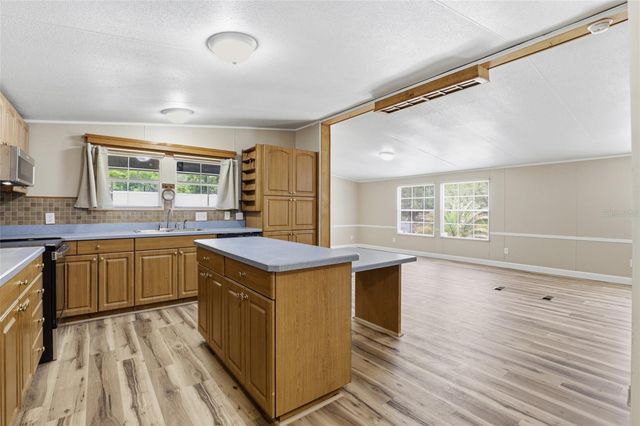 9764 NW 56TH LANE, Chiefland, FL 32626