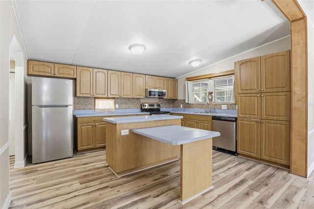 9764 NW 56TH LANE, Chiefland, FL 32626