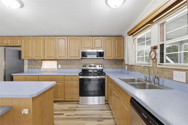 9764 NW 56TH LANE, Chiefland, FL 32626