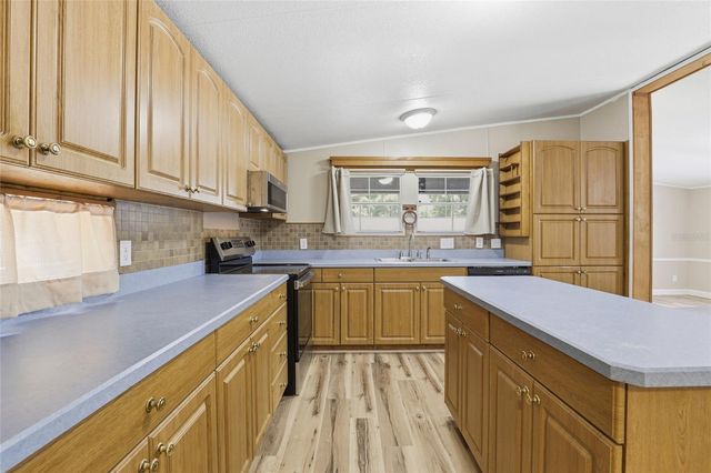 9764 NW 56TH LANE, Chiefland, FL 32626