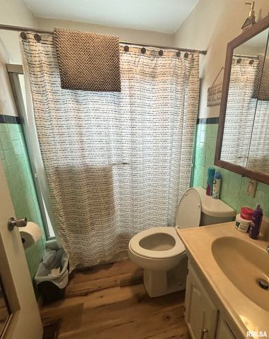 897 20TH Avenue, Roseville, IL 61473