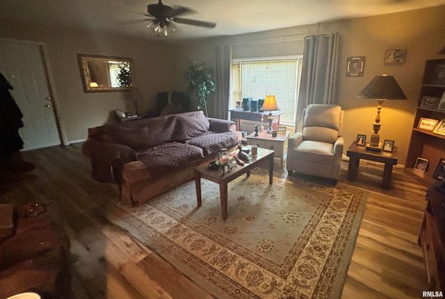 897 20TH Avenue, Roseville, IL 61473