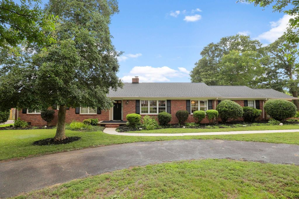 108 Sunline Place, Spartanburg, SC 29307