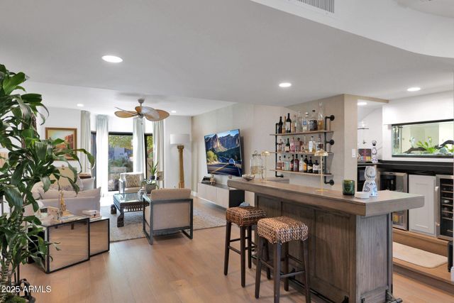 6701 N SCOTTSDALE Road 24, Scottsdale, AZ 85250