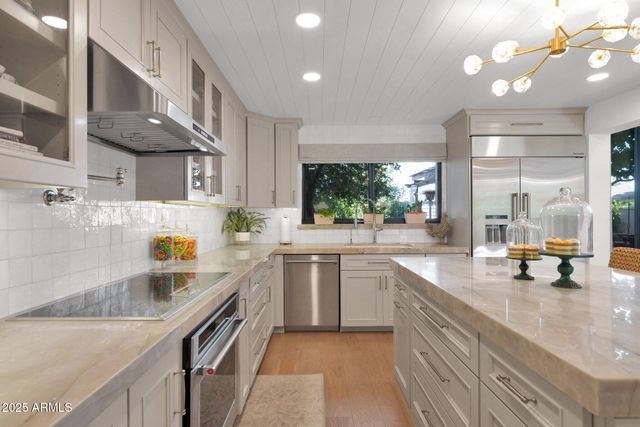 6701 N SCOTTSDALE Road 24, Scottsdale, AZ 85250