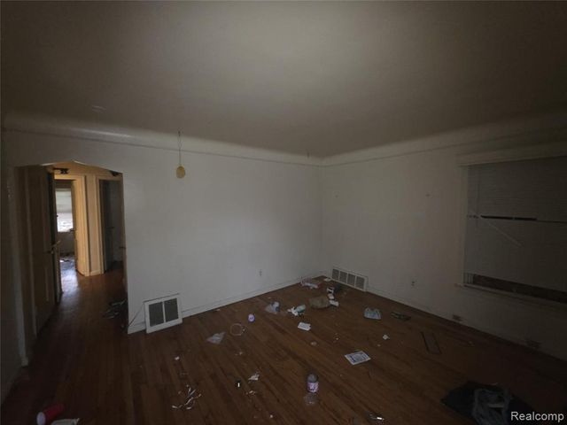 17696 Woodbine Street, Detroit, MI 48219