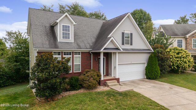 12316 Amber Woods Ct, Louisville, KY 40245