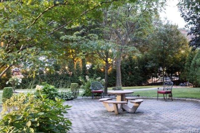 5 Fordham Hill Oval 12B, Bronx, NY 10468