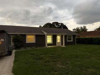 595 W COLUMBIA STREET, Lake Alfred, FL 33850