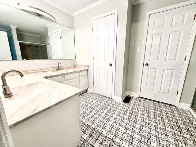 407 Meriwether Drive, Paragould, AR 72450