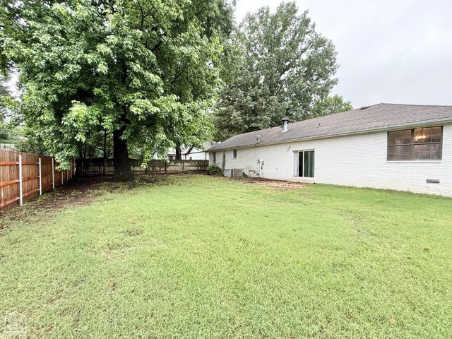 407 Meriwether Drive, Paragould, AR 72450