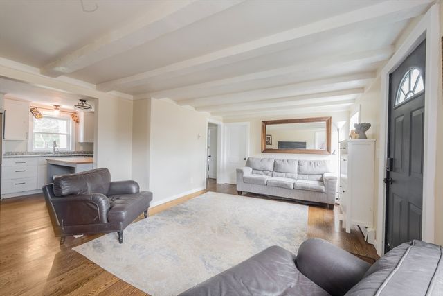 267 Sandy Hill Dr, Marshfield, MA 02050